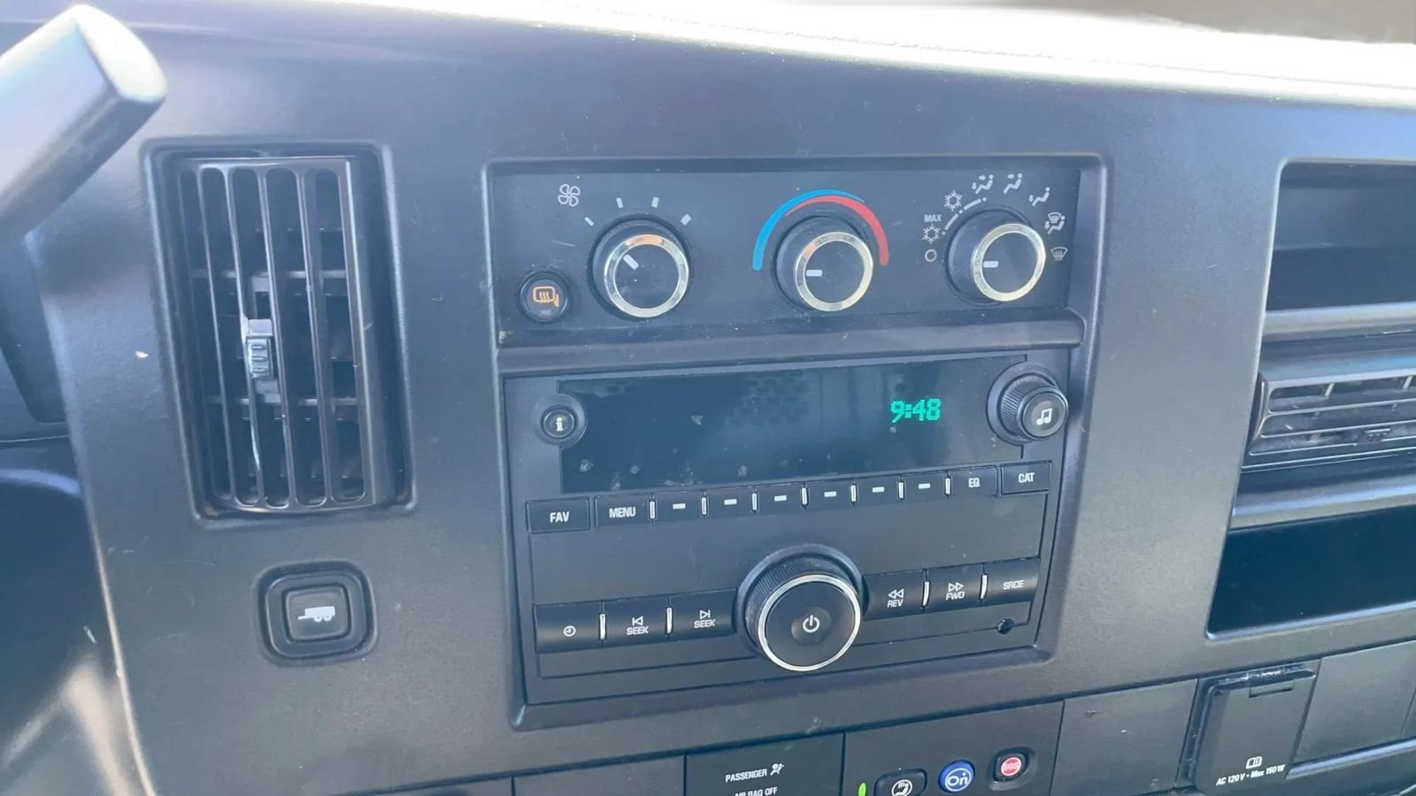 Used 2021 Chevrolet Express 2500 w/ Driver Convenience Package RWD image 11