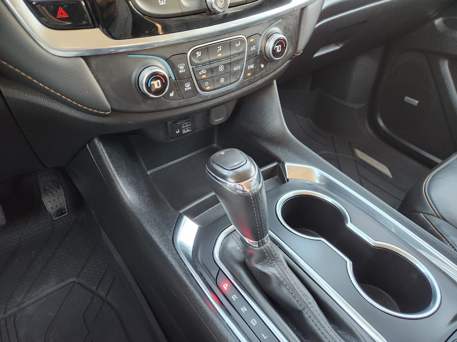 Used 2020 Chevrolet Traverse RS w/ LPO, Floor Liner Package FWD image 24
