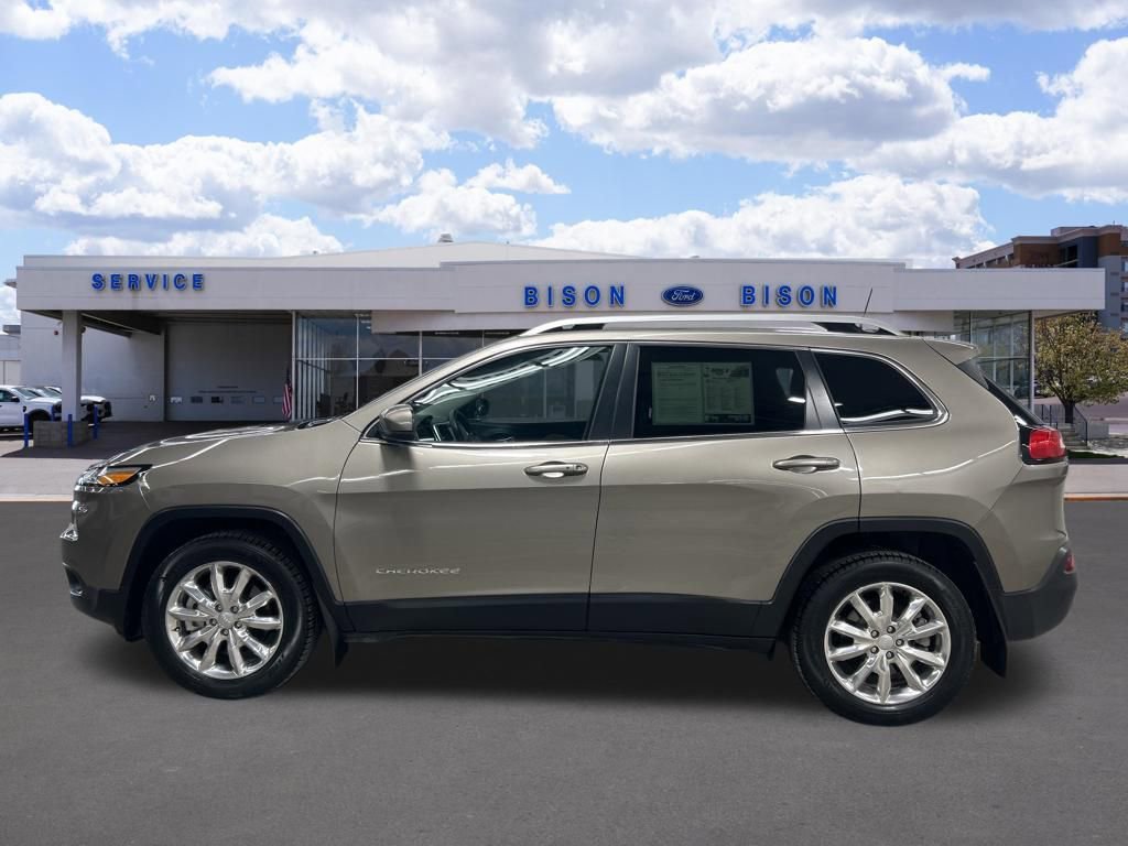 Used 2017 Jeep Cherokee Limited w/ Luxury Group image 7