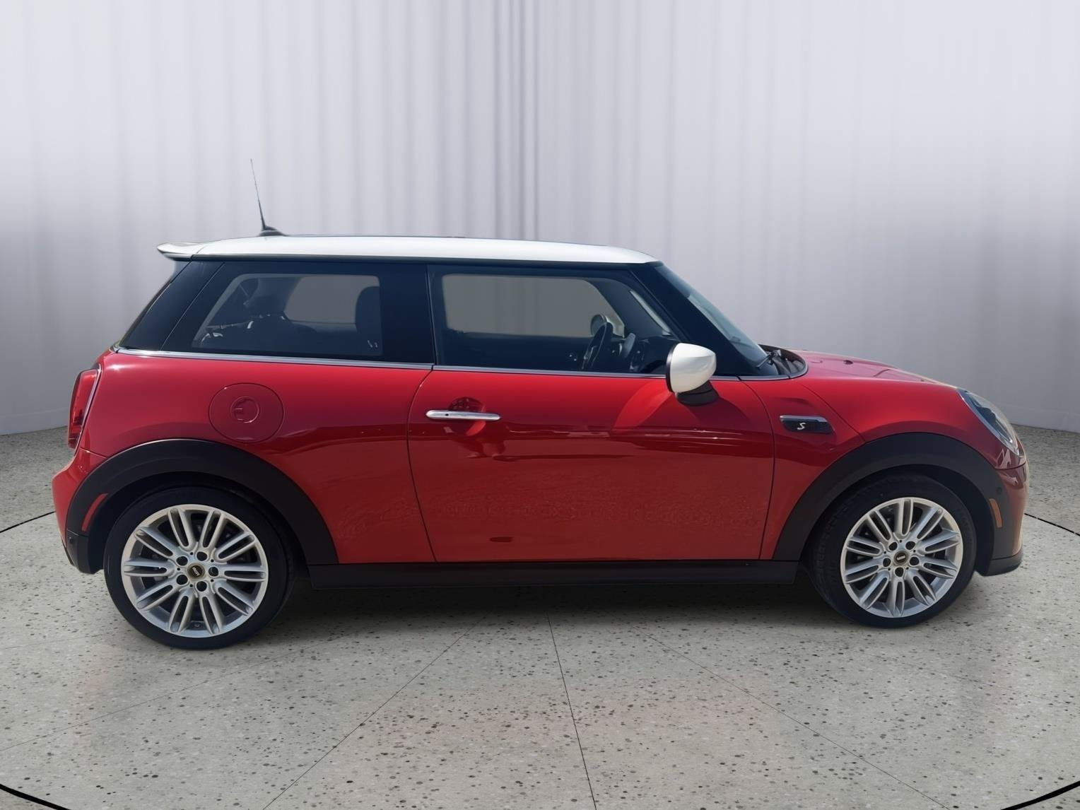 Used 2022 MINI Cooper SE w/ Driver Assistance Package FWD image 6