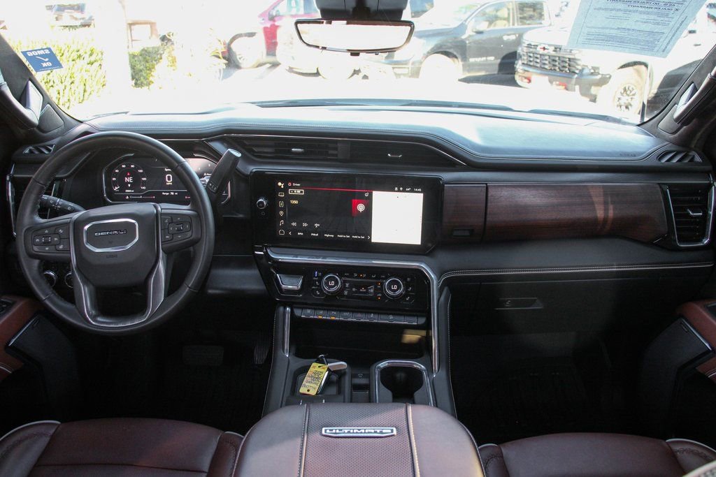 Used 2025 GMC Sierra 2500 Denali Ultimate AWD/4WD image 31