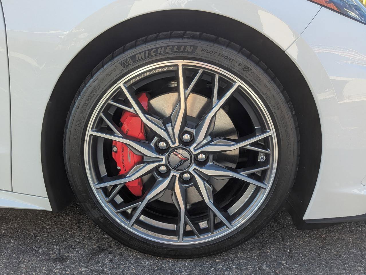 Used 2023 Chevrolet Corvette Stingray Premium Conv w/ Z51 Performance Package RWD image 57