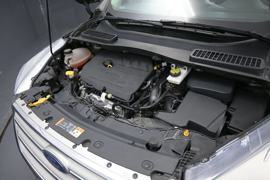 Used 2018 Ford Escape SE w/ SE Sync 3 Package FWD image 13