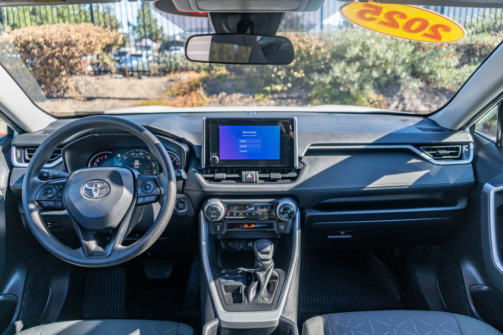 Certified 2025 Toyota RAV4 XLE FWD image 20