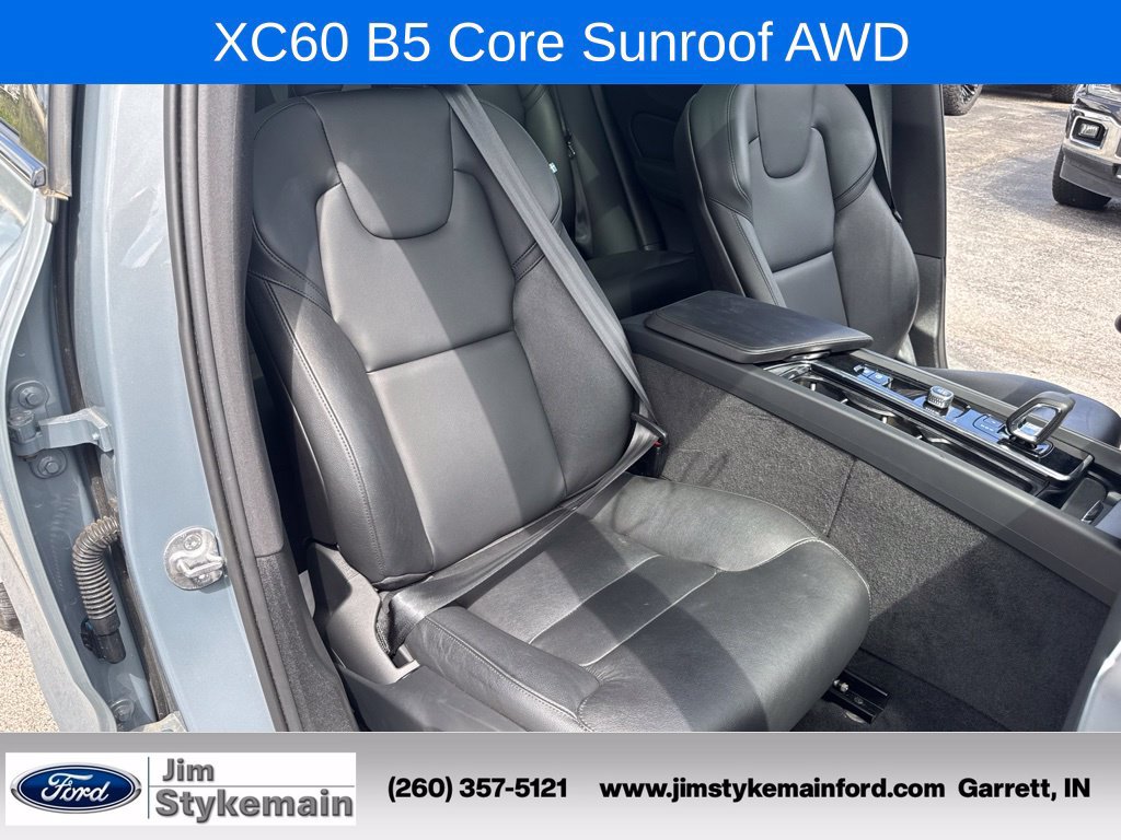 Used 2024 Volvo XC60 B5 Core w/ Protection Package Premier AWD/4WD image 19