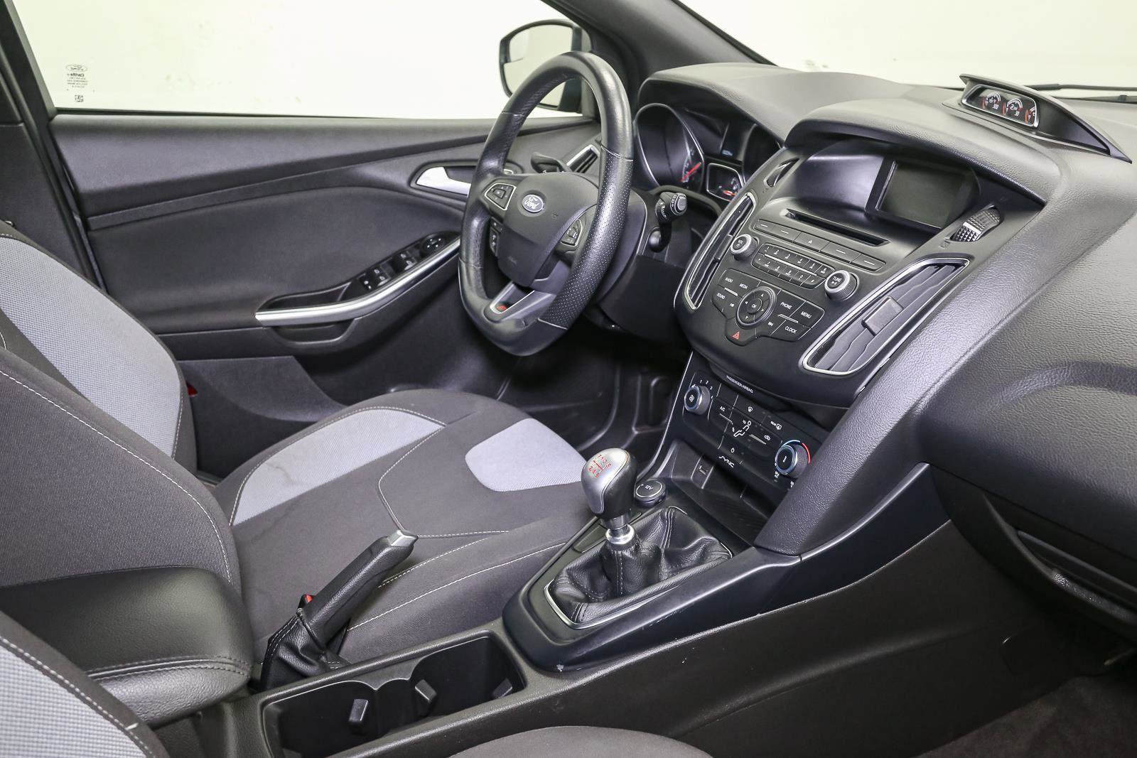 Used 2017 Ford Focus ST FWD image 21