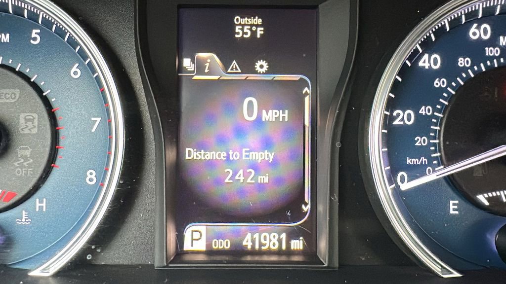 Used 2016 Toyota Camry LE image 16