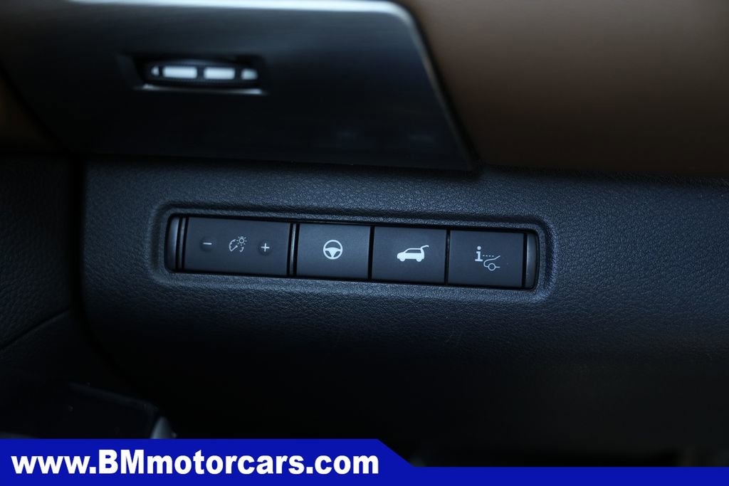 Used 2022 Nissan Pathfinder Platinum w/ Cargo Package AWD/4WD image 49