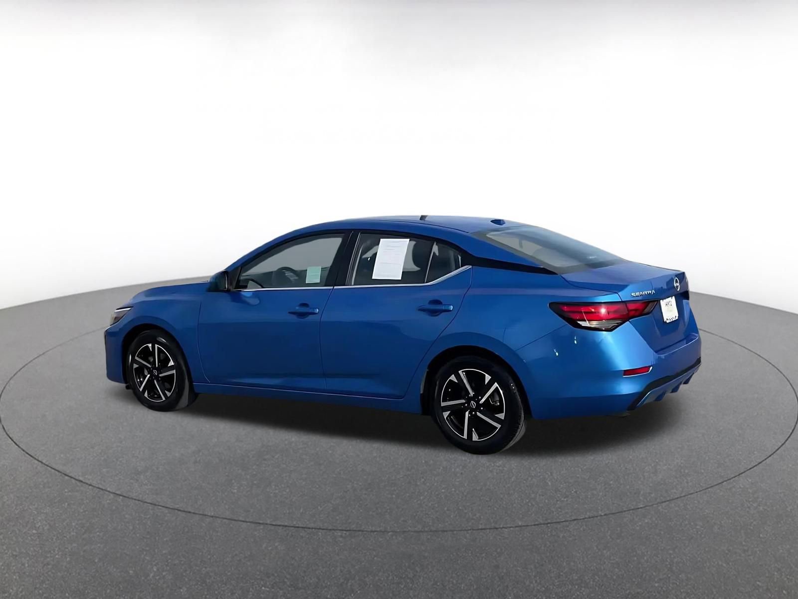 Used 2025 Nissan Sentra SV image 10