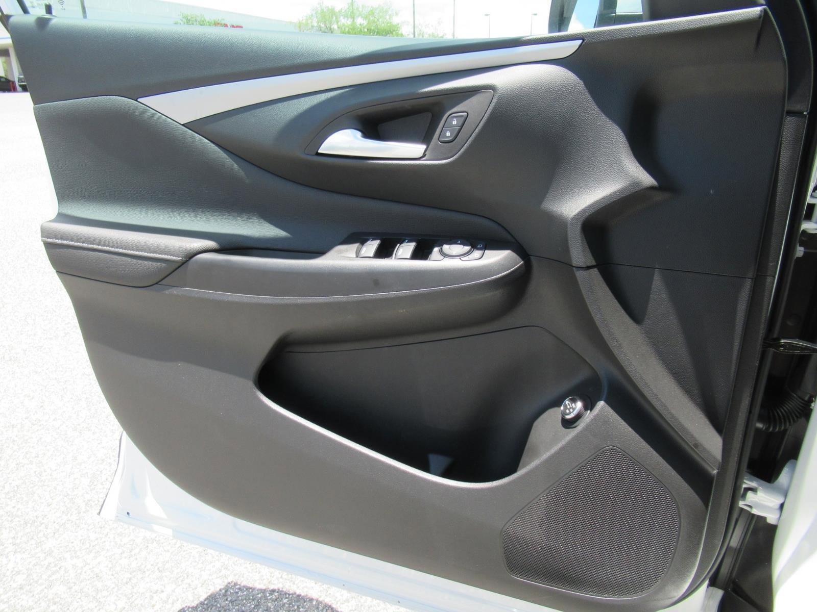 Used 2024 Buick Envista Preferred w/ Convenience I Package FWD image 19