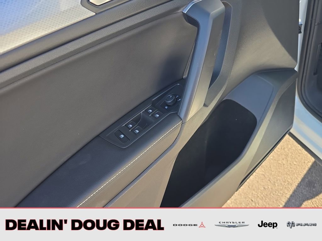 Used 2023 Volkswagen Tiguan S image 11