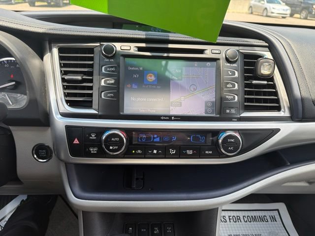 Used 2015 Toyota Highlander XLE AWD/4WD image 27