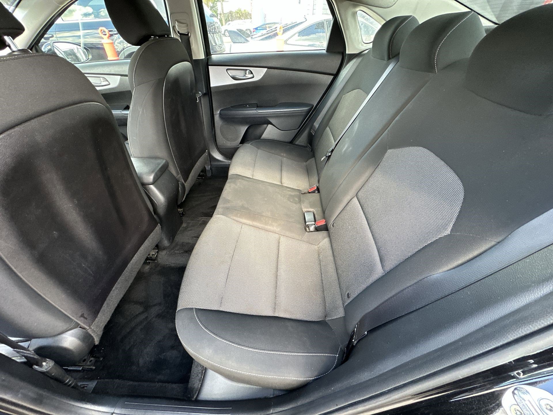 Used 2022 Kia Forte LXS image 27