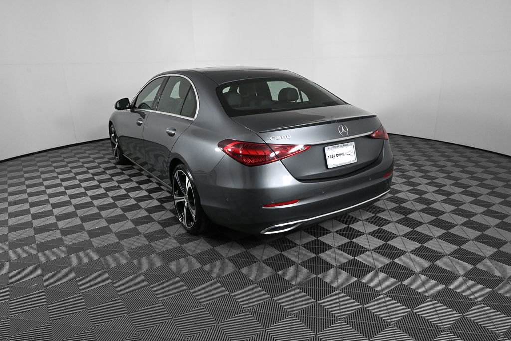 Used 2023 Mercedes-Benz C 300 Sedan image 4