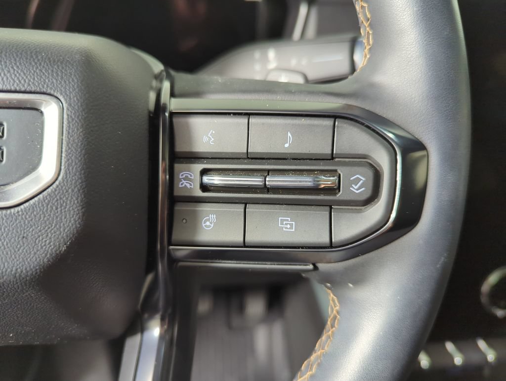 Used 2026 GMC Terrain AT4 w/ Technology Package II AWD/4WD image 28