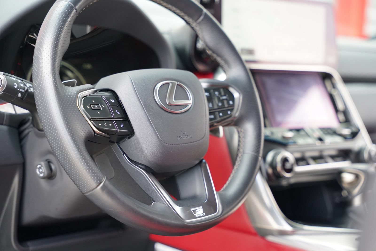 Used 2024 Lexus LX 600 F Sport AWD/4WD image 19
