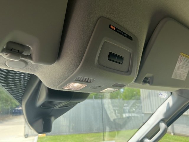 New 2023 Ford E-Transit Medium Roof image 25