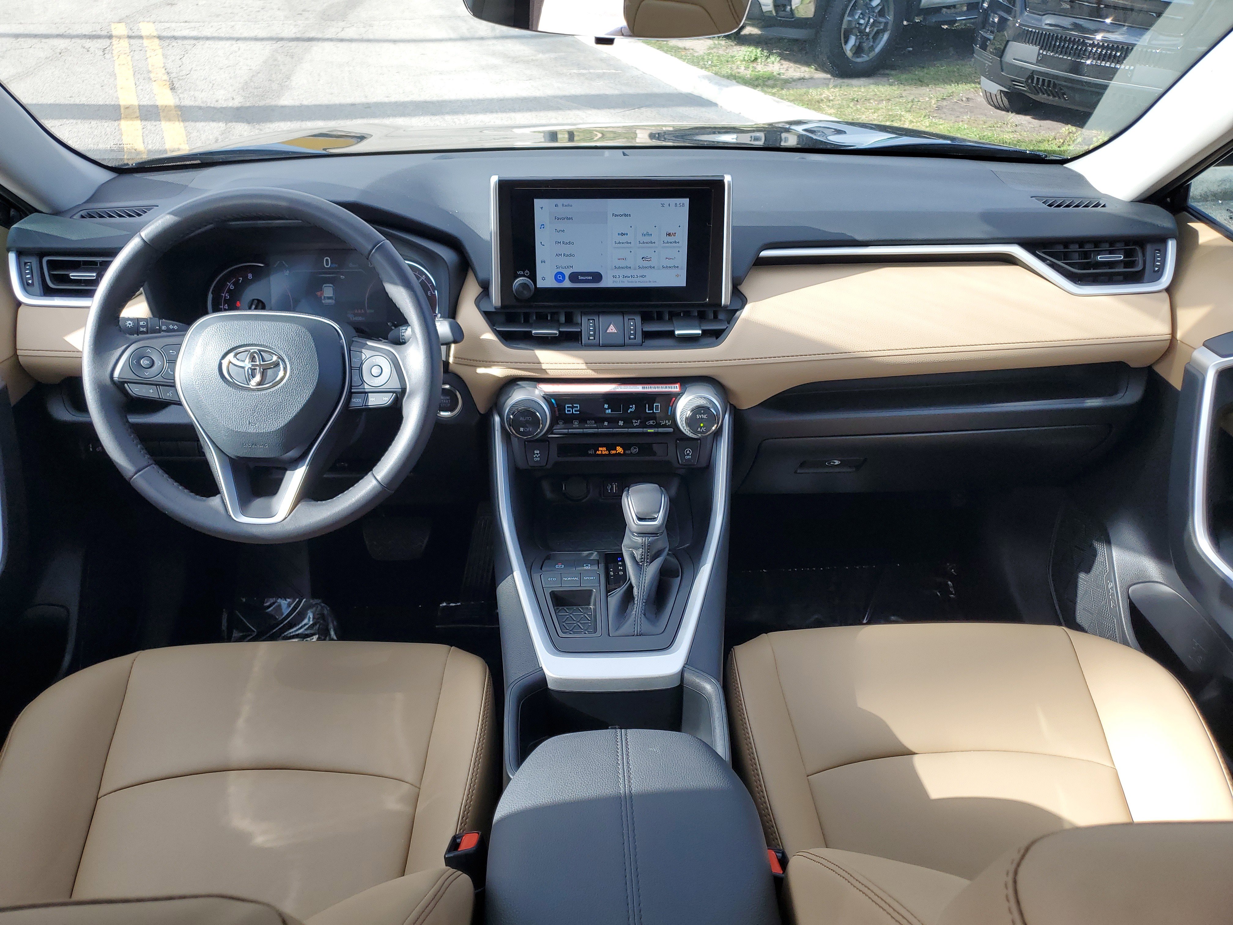 Used 2025 Toyota RAV4 XLE Premium image 19