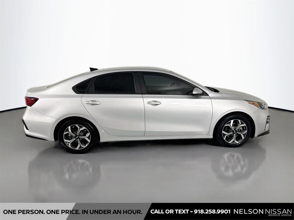 Used 2021 Kia Forte LXS FWD image 4
