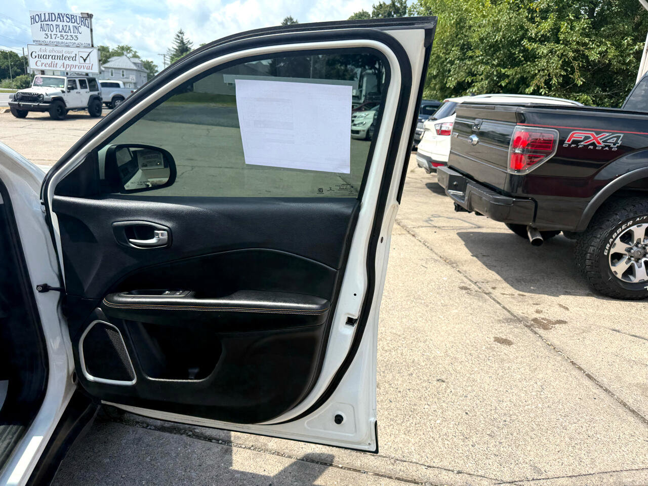 Used 2017 Jeep Compass Latitude w/ Popular Equipment Group image 55