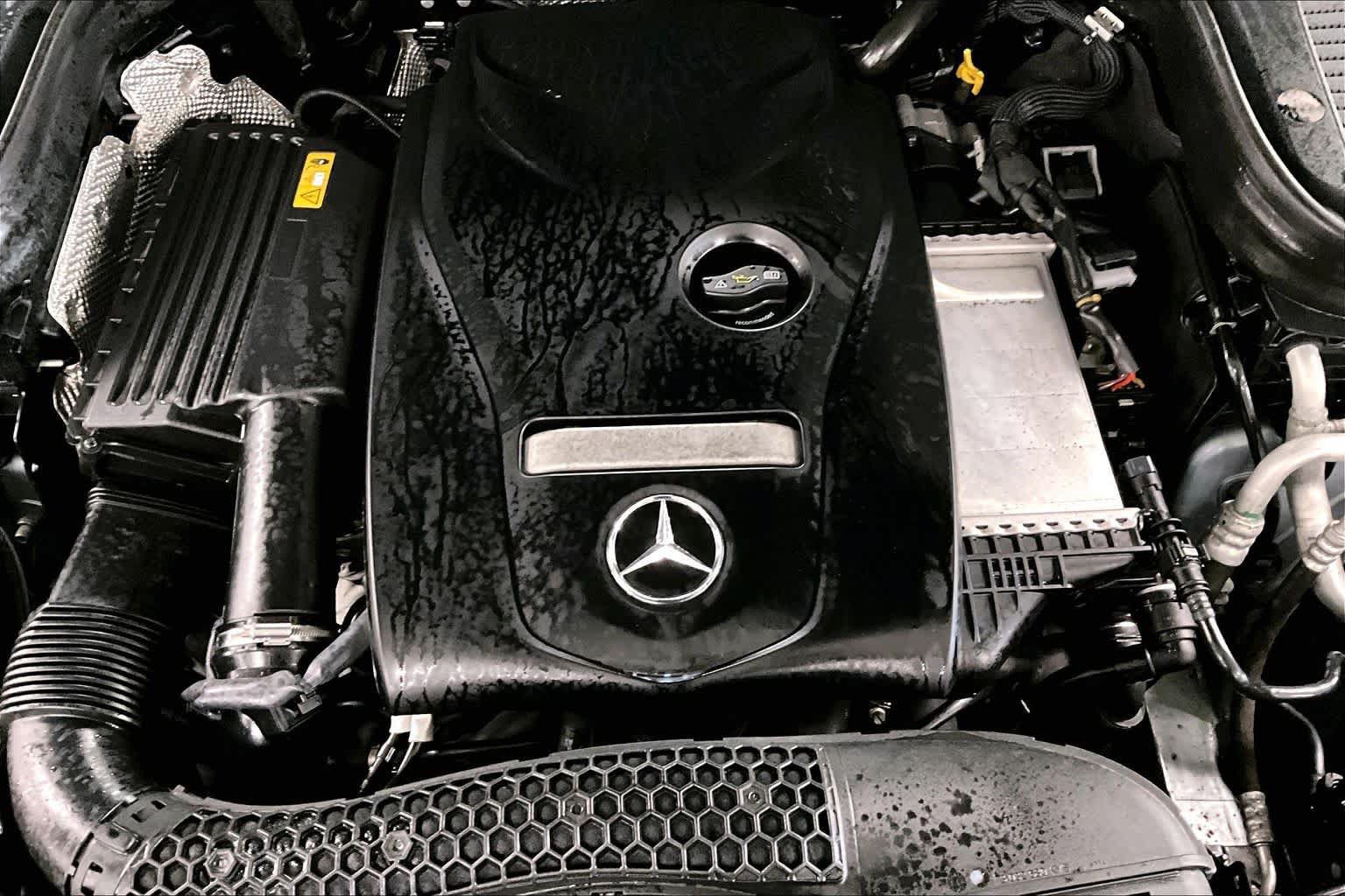 Used 2018 Mercedes-Benz GLC 300 4MATIC image 31
