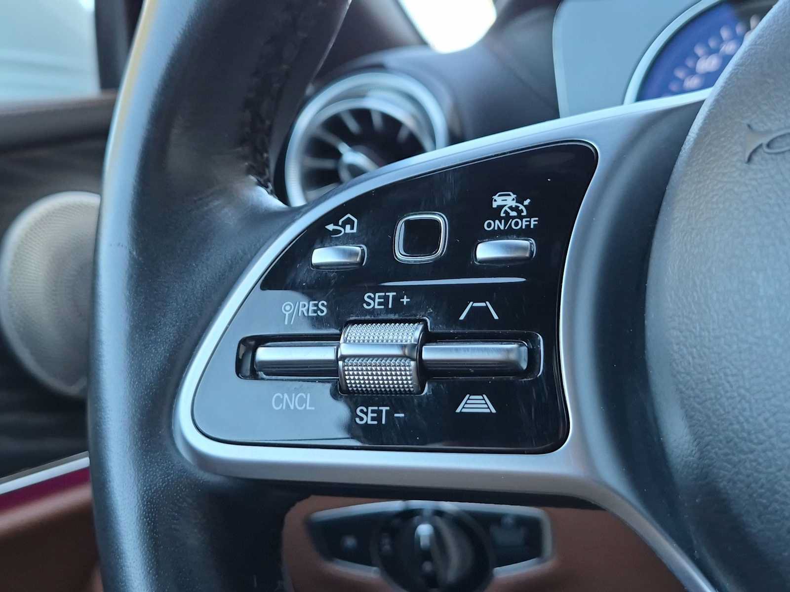 Used 2019 Mercedes-Benz E 450 Cabriolet image 25