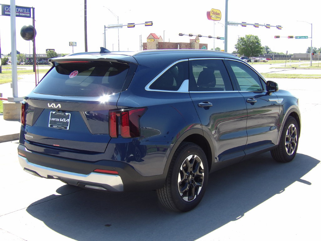 New 2026 Kia Sorento S w/ S Panoramic Sunroof Package FWD image 6