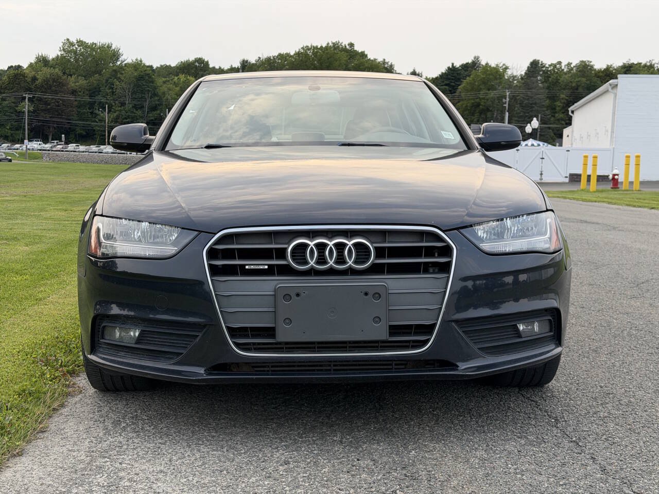 Used 2013 Audi A4 2.0T Premium w/ Convenience Pkg AWD/4WD image 2