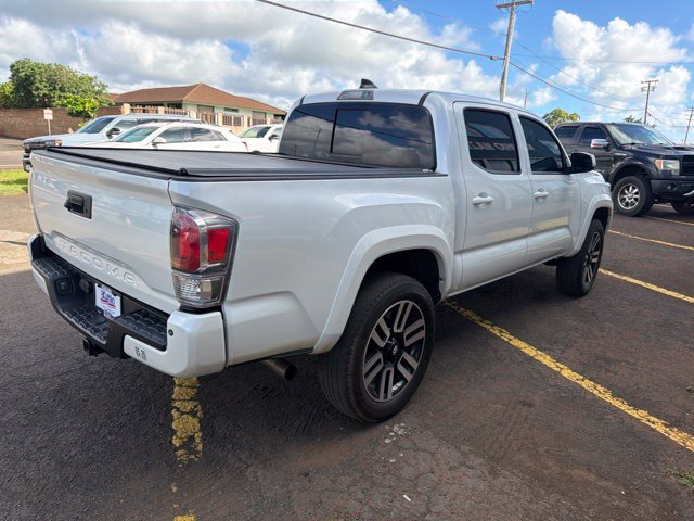 Used 2022 Toyota Tacoma TRD Sport AWD/4WD image 5