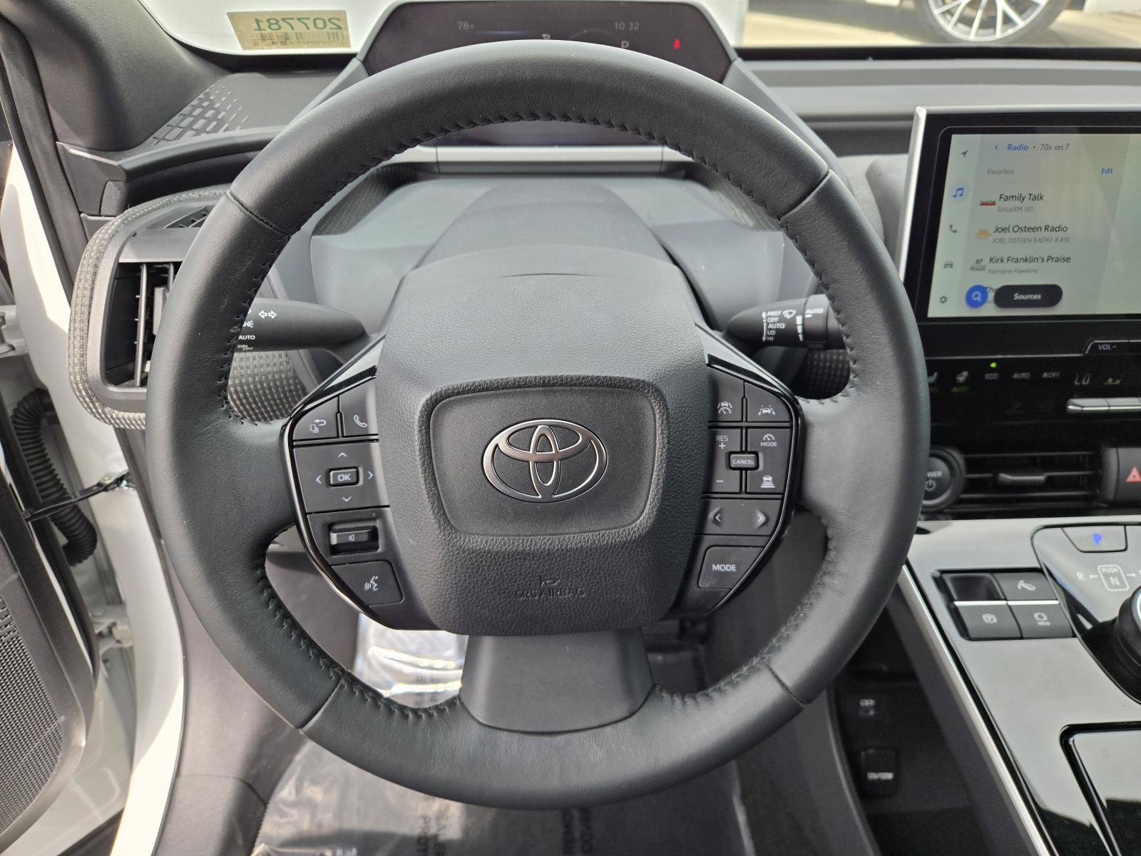 Used 2025 Toyota bZ4X FWD w/ Weather Package image 13