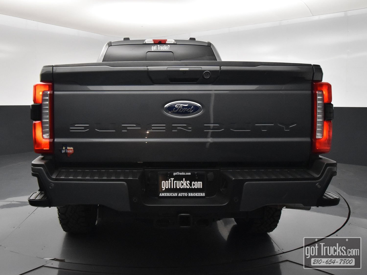 Used 2023 Ford F250 Lariat w/ Lariat Ultimate Package AWD/4WD image 6