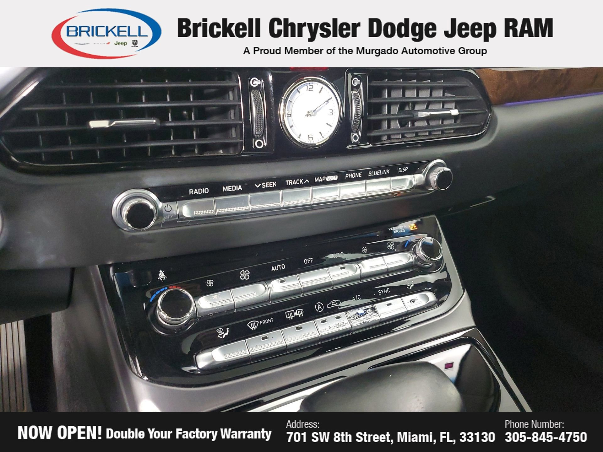 Used 2017 Genesis G90 3.3T Premium RWD image 42
