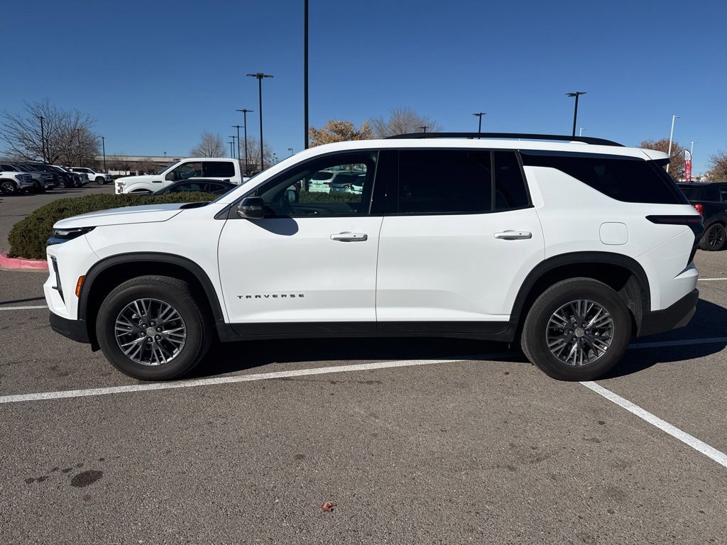 Certified 2025 Chevrolet Traverse LT image 6