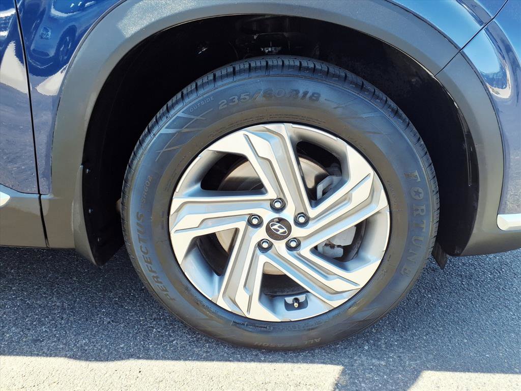 Certified 2022 Hyundai Santa Fe SEL w/ Convenience Package image 9