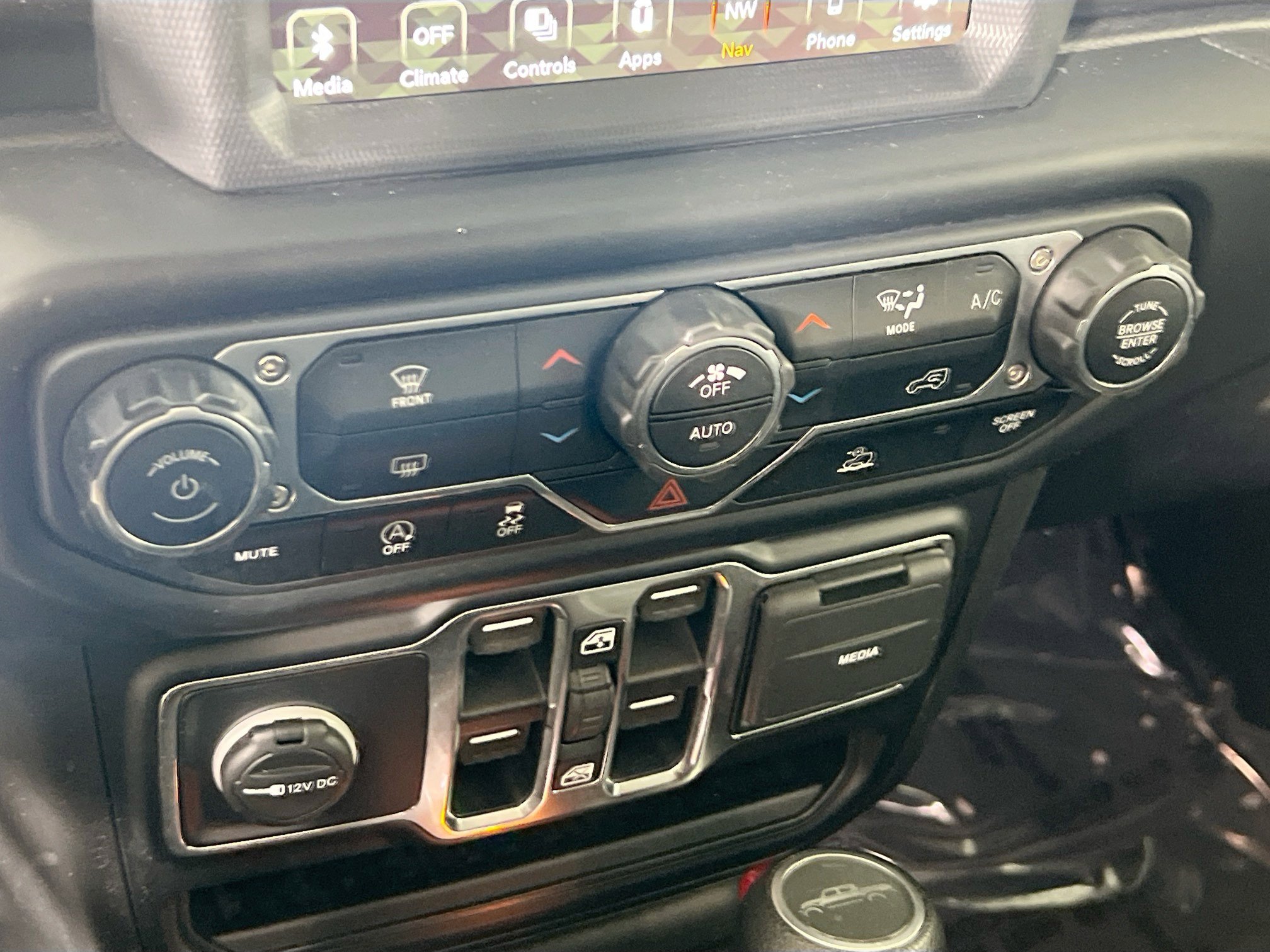 Used 2022 Jeep Gladiator Sport image 16