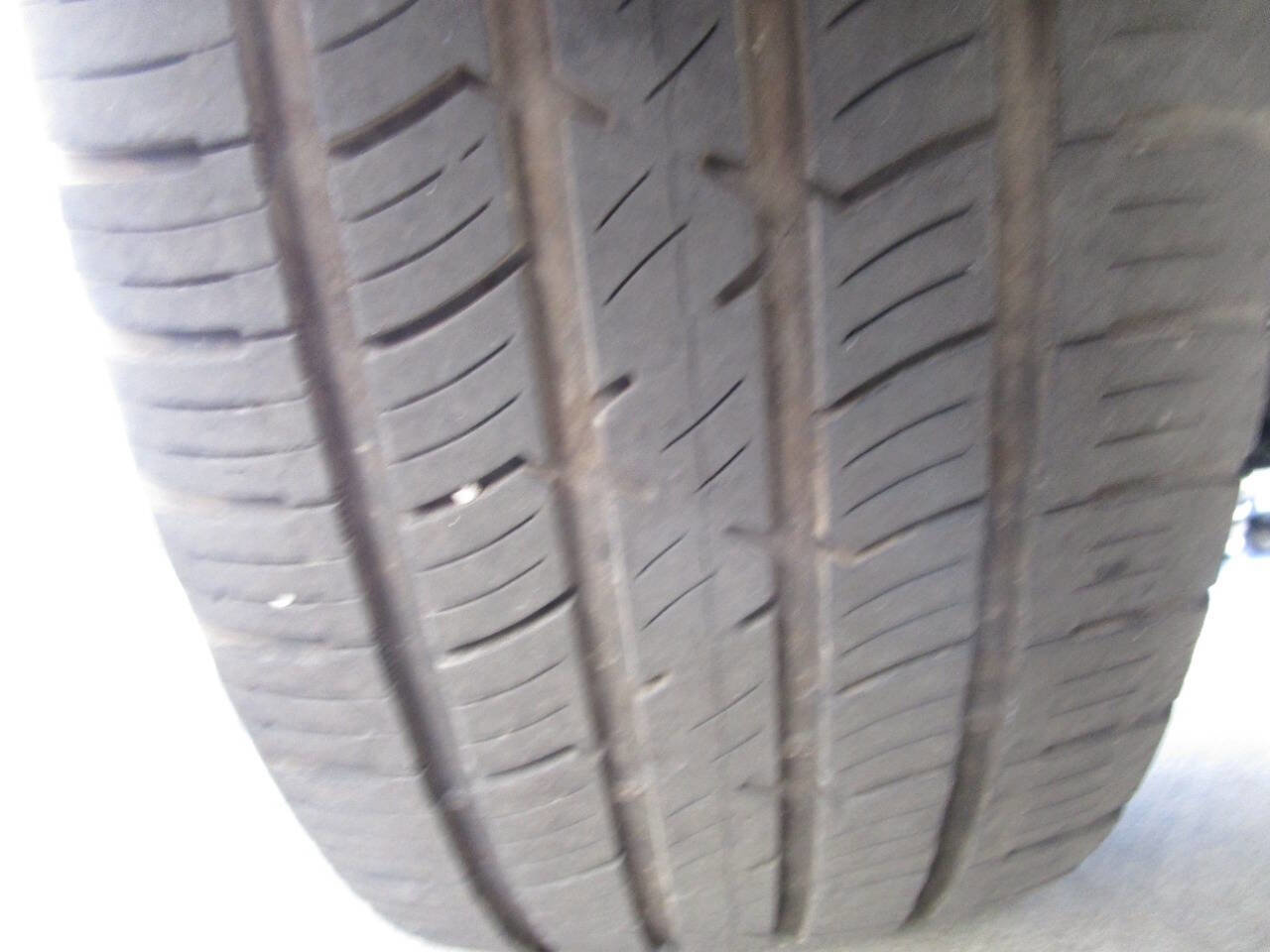 Used 2020 GMC Sierra 1500 Elevation w/ Elevation Value Package image 8