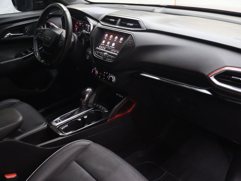 Used 2022 Chevrolet TrailBlazer RS AWD/4WD image 9