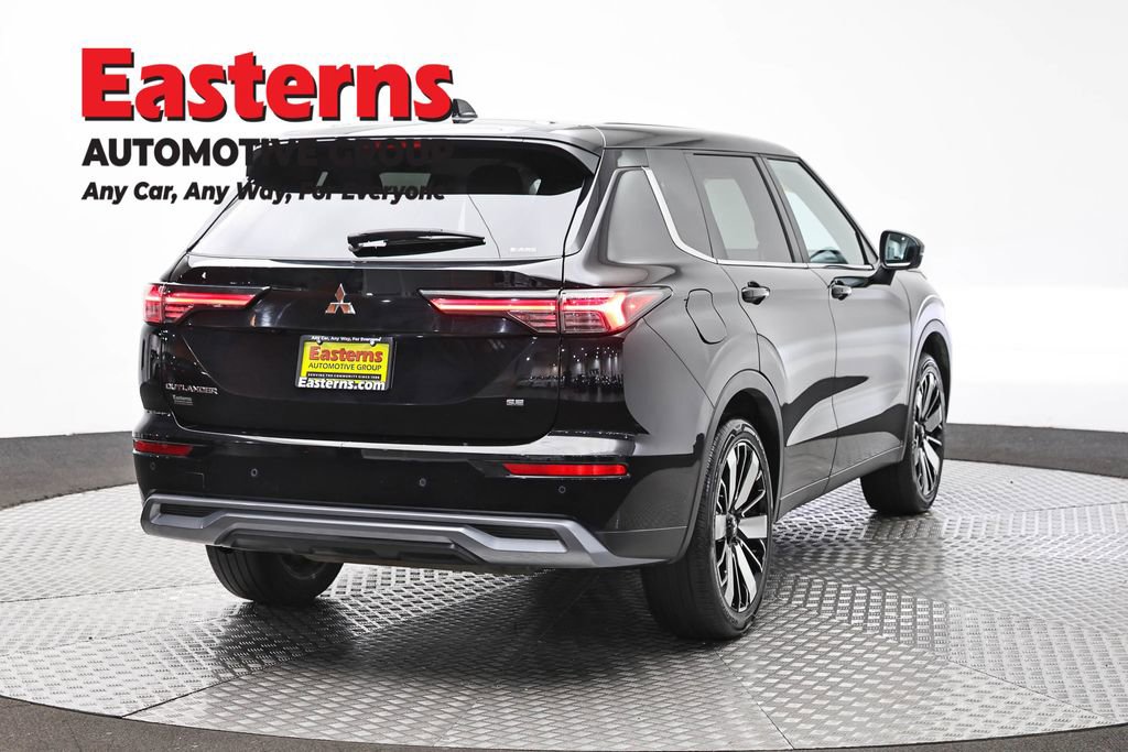 Used 2025 Mitsubishi Outlander SE AWD/4WD image 5