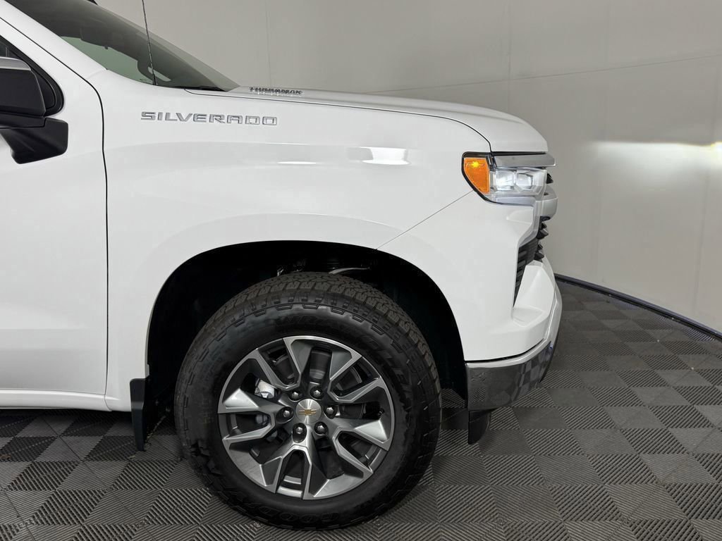 New 2025 Chevrolet Silverado 1500 LT image 8