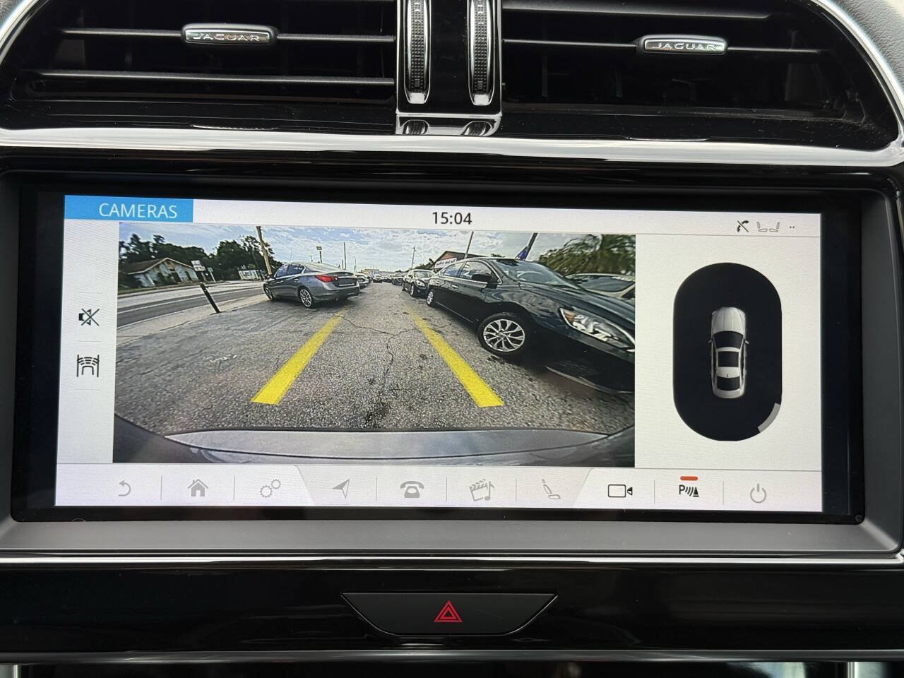 Used 2020 Jaguar XE S RWD image 18
