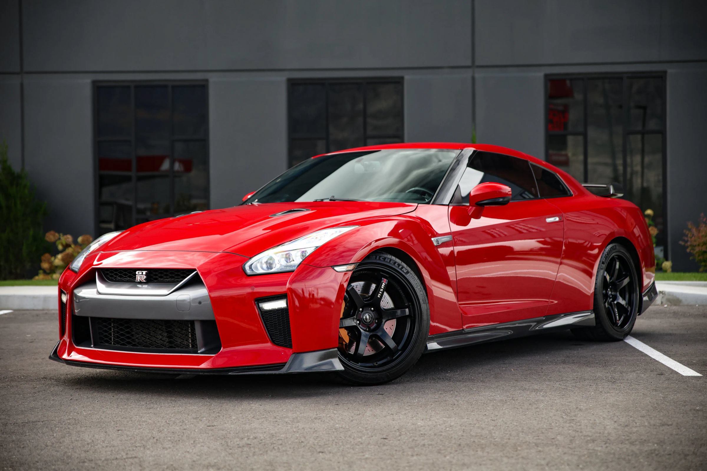 Used 2019 Nissan GT-R Track Edition AWD/4WD image 4