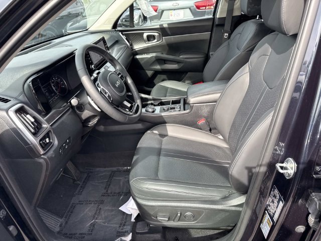 Used 2023 Kia Sorento EX AWD/4WD image 14