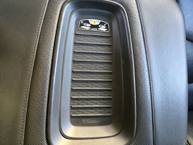 Used 2020 Cadillac Escalade ESV Platinum image 32