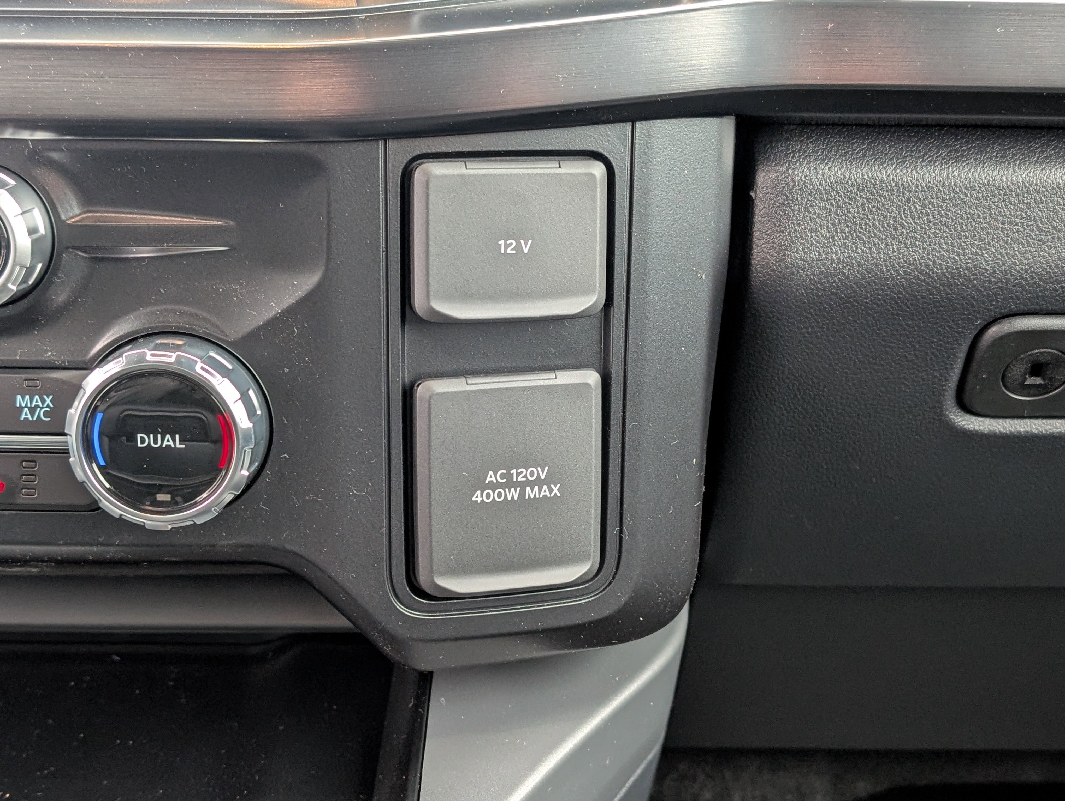 New 2026 Ford F250 Lariat w/ Chrome Package image 24