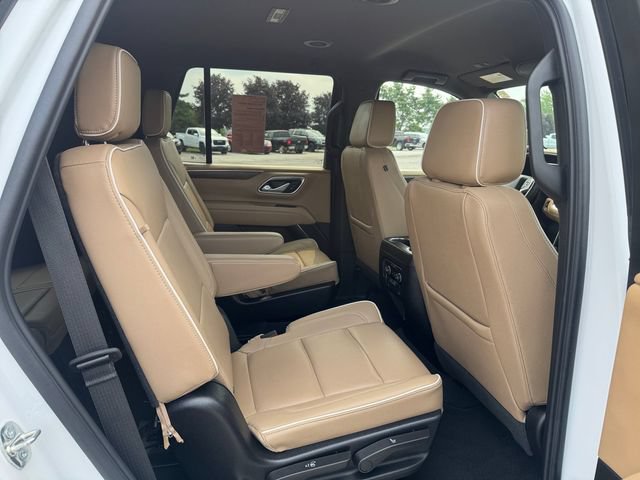 Used 2024 Chevrolet Tahoe Premier AWD/4WD image 18