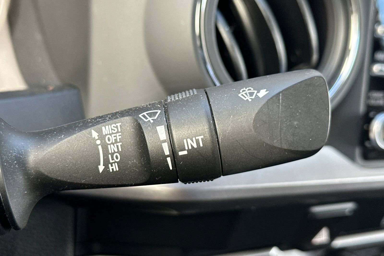 Certified 2022 Toyota Tacoma SR5 image 38