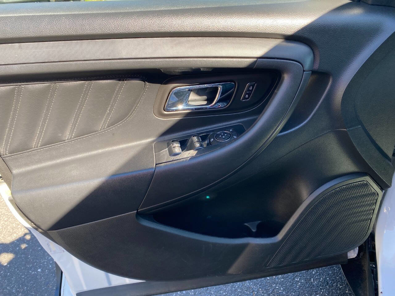 Used 2016 Ford Taurus Police Interceptor AWD w/ Ready For The Road Package image 11