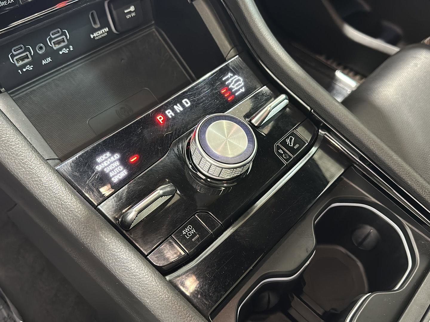 Used 2023 Jeep Grand Cherokee Summit w/ Luxury Tech Group V image 15