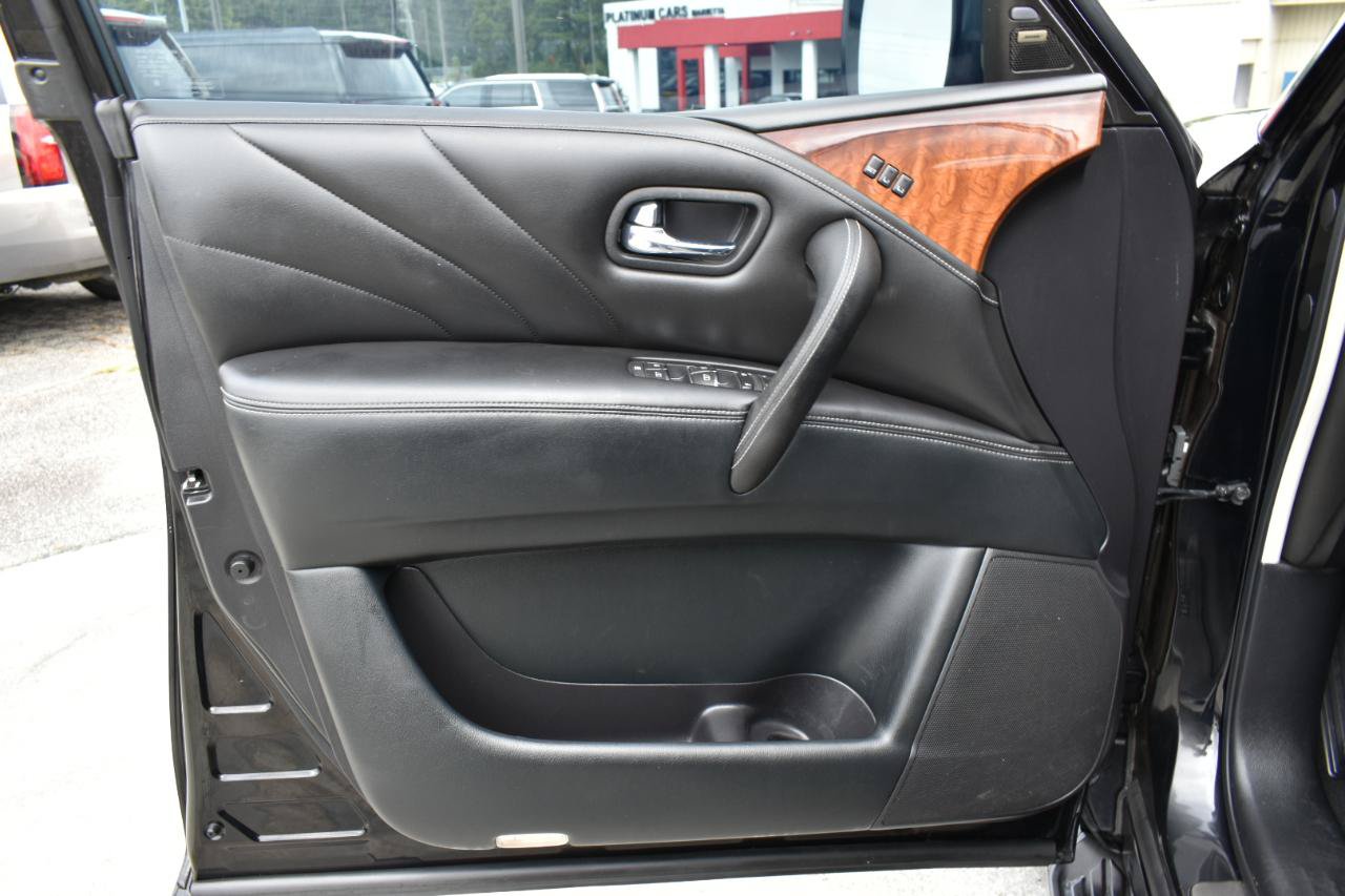 Used 2017 INFINITI QX80 2WD w/ Deluxe Technology Package image 39