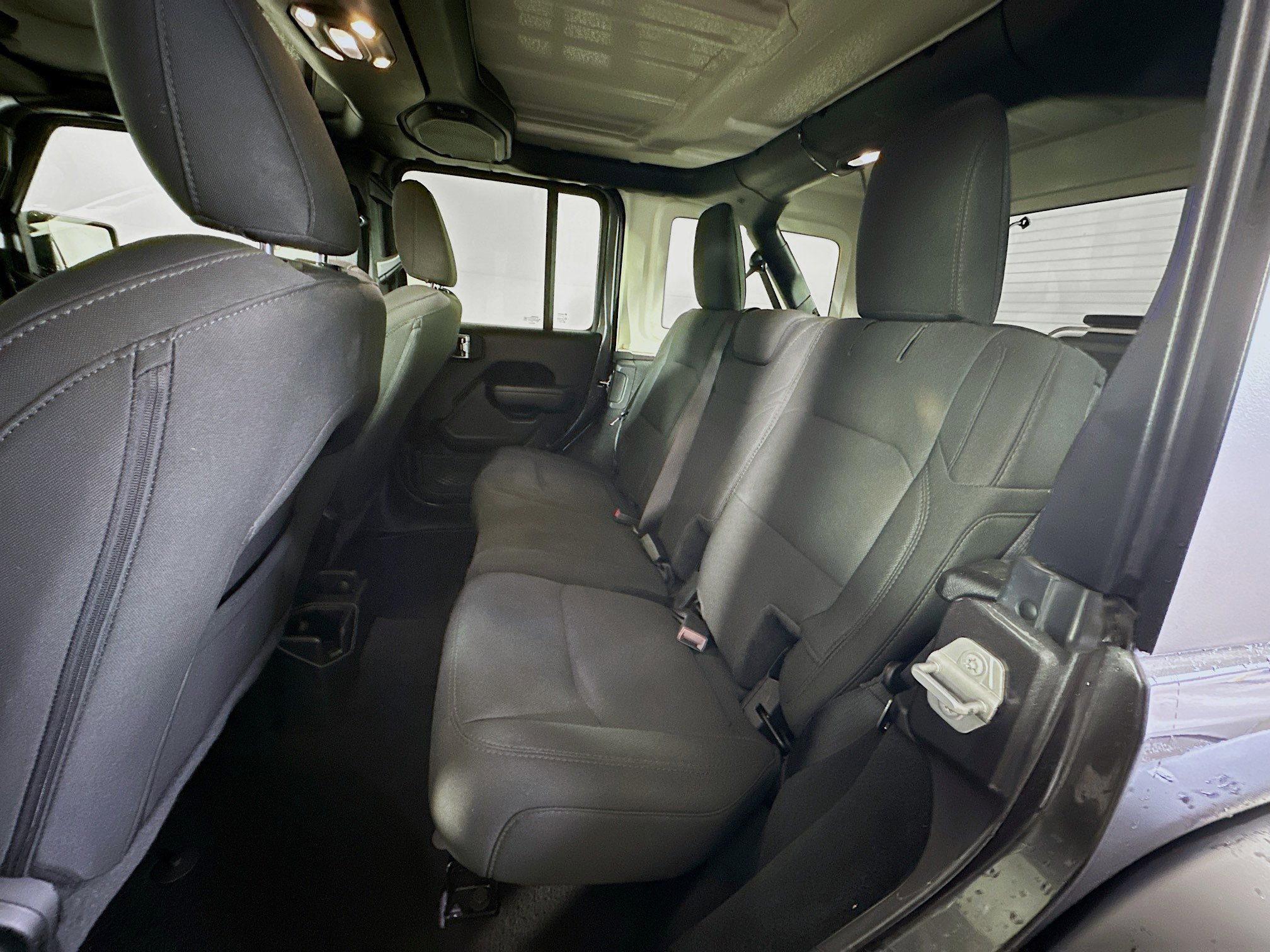 Used 2022 Jeep Wrangler Willys image 25